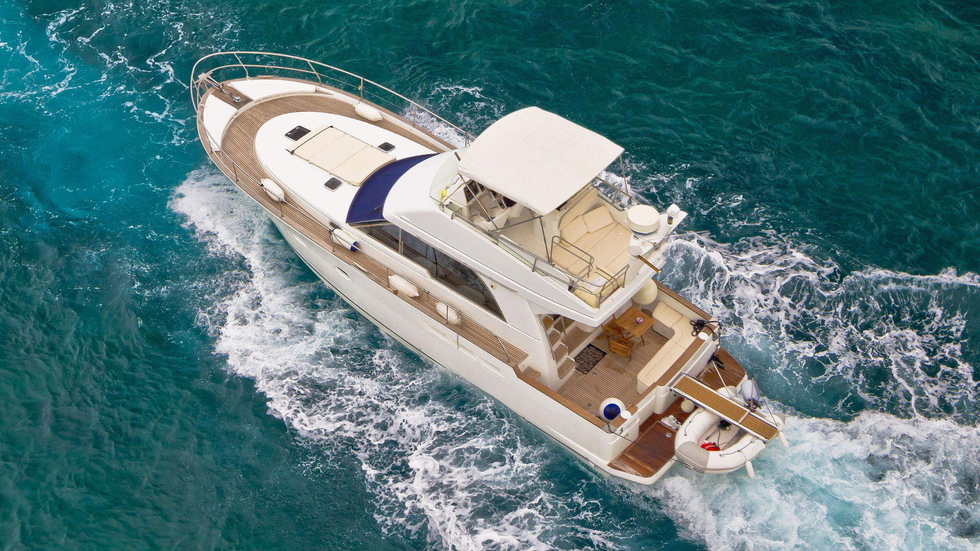 Choosing the Right Marine Upholstery Material for Your Boat